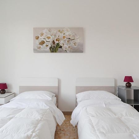 Bright&Cozy C5 Fiera Apartment Bologna Kültér fotó