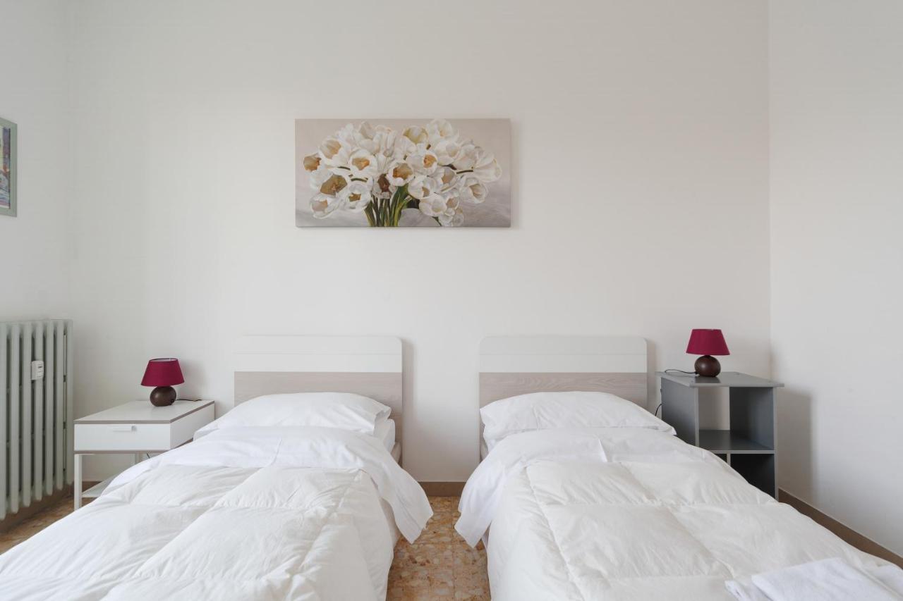 Bright&Cozy C5 Fiera Apartment Bologna Kültér fotó